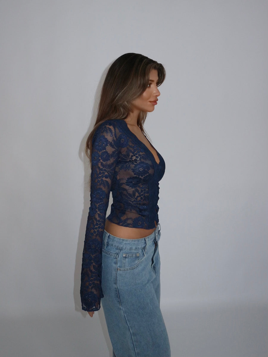 Dagny - Pretty lace top