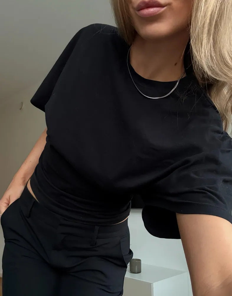 Maren - Rundhalset Topp med Vide Ermer