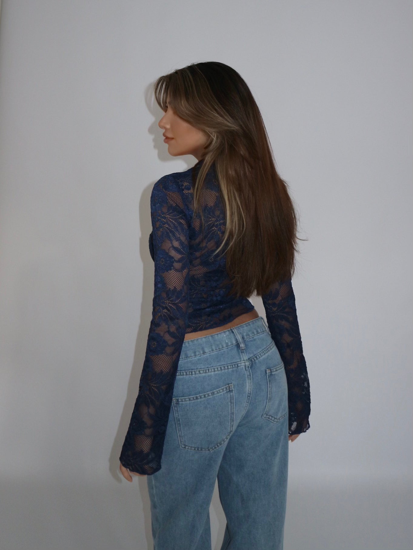 Dagny - Pretty lace top