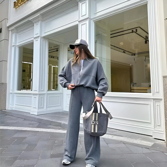 Julia - Comfy Tracksuit